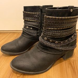 Soft Moc Booties in Black